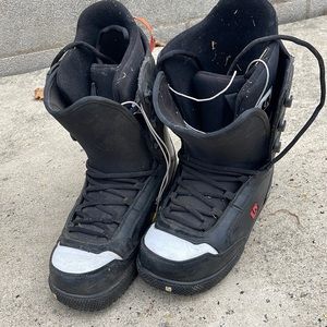 mens burton poacher snowboard boots